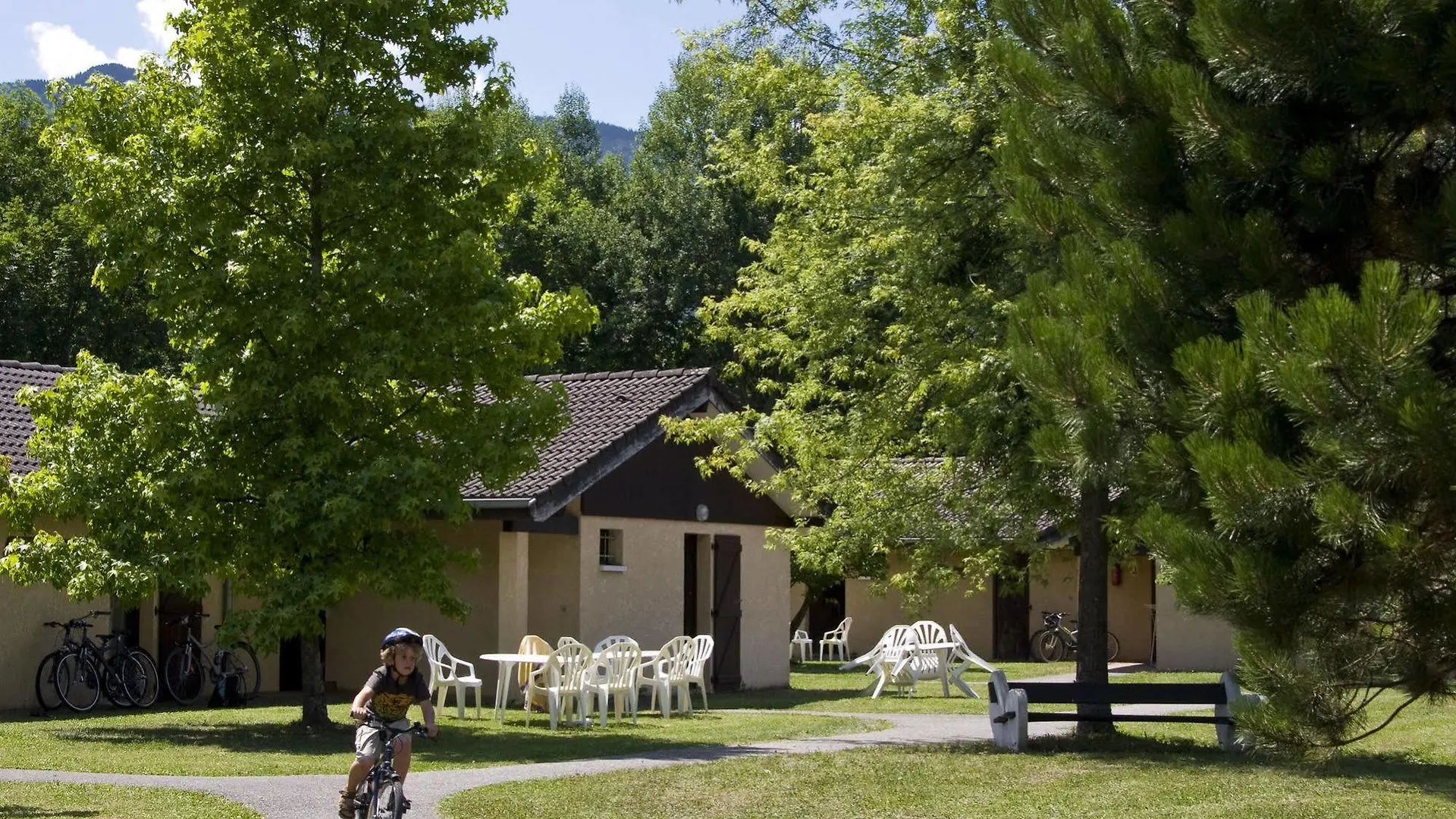 Le Pré du Lac Saint-Jorioz 4*,